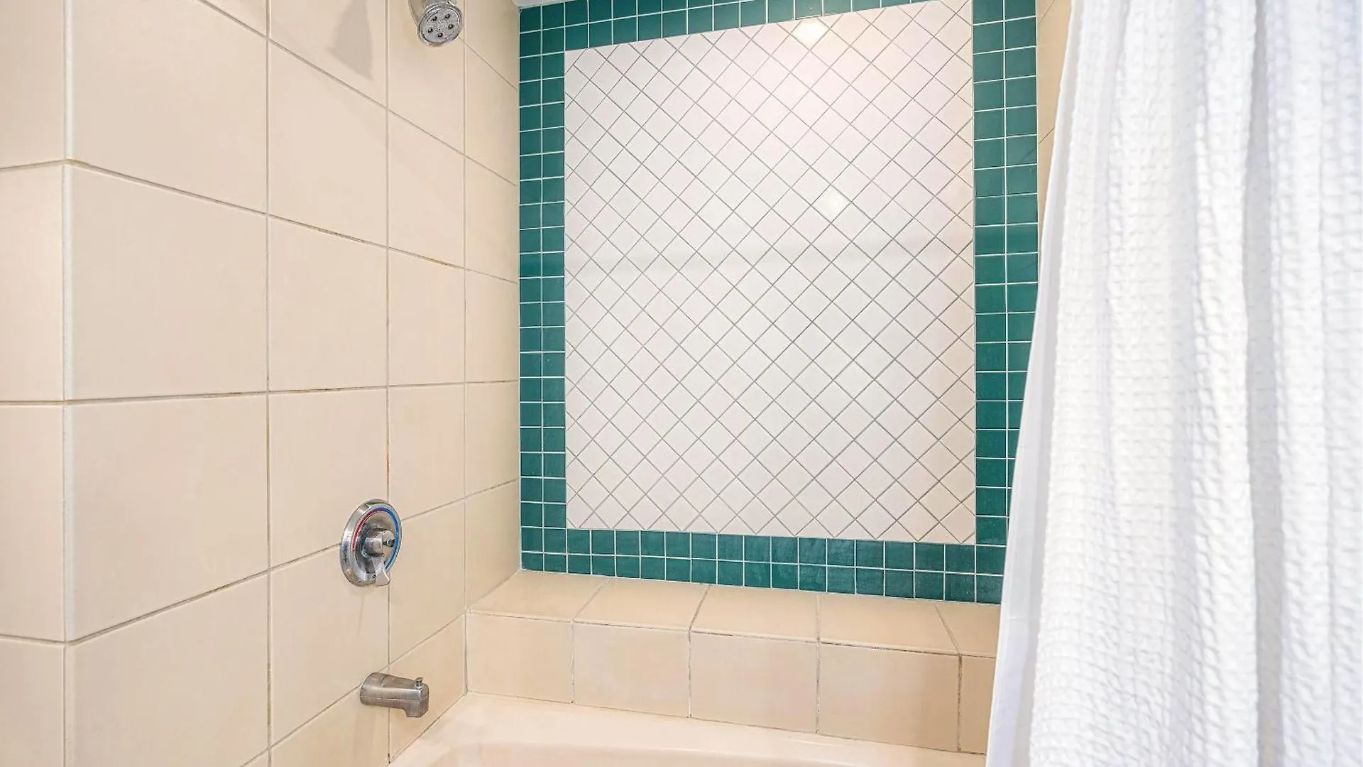 Palms At Wailea 703: Luxury Renovation, Split Ac! Villa